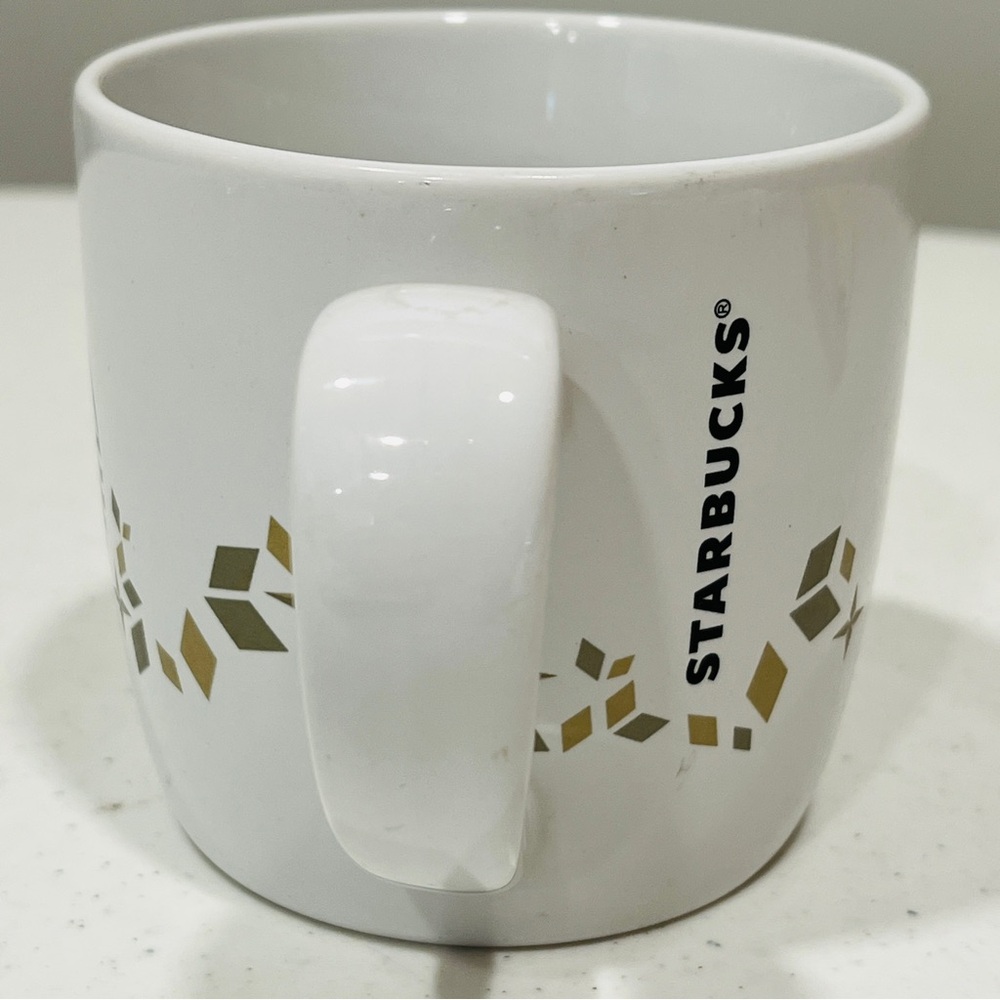Starbucks Siren Mug 2013 Collectible Holiday Cup White Embossed - Picture 4 of 4